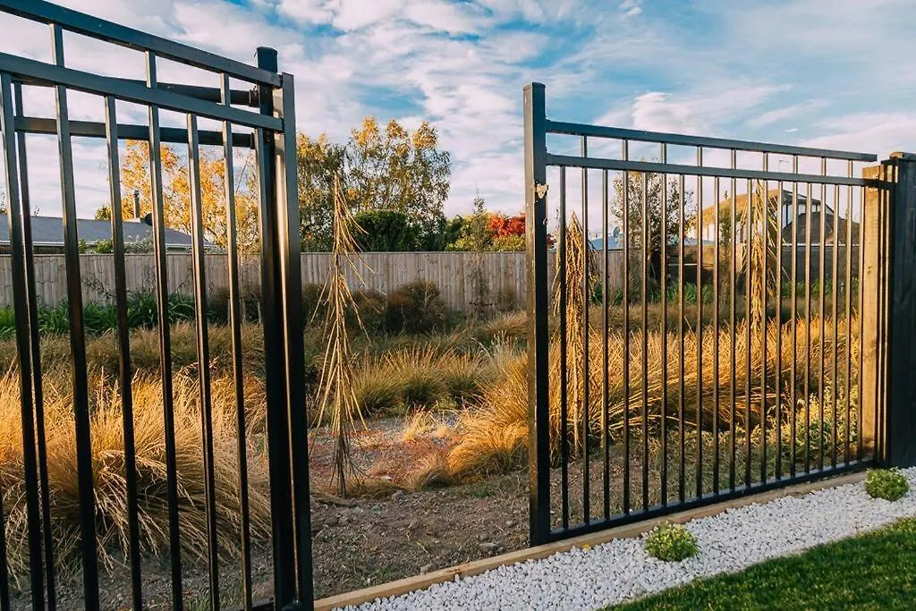 Cosy And Modern Spacious Home Blenheim New Zealand