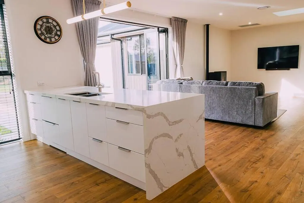 Feriehus Cosy And Modern Spacious Home Blenheim