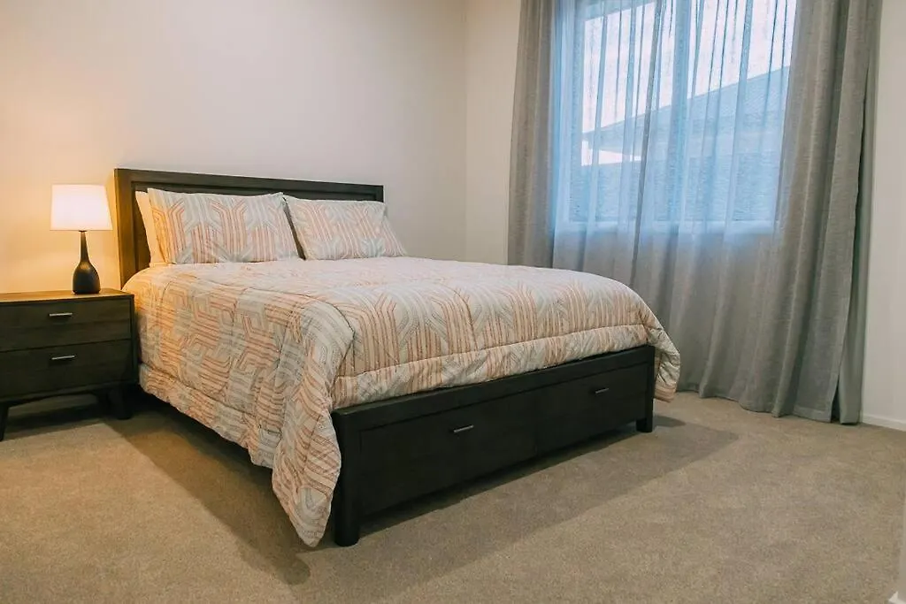 Cosy And Modern Spacious Home Blenheim 0*,  New Zealand