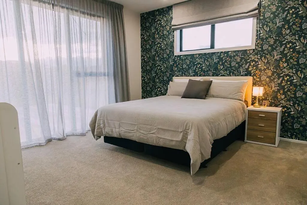 Cosy And Modern Spacious Home Blenheim New Zealand
